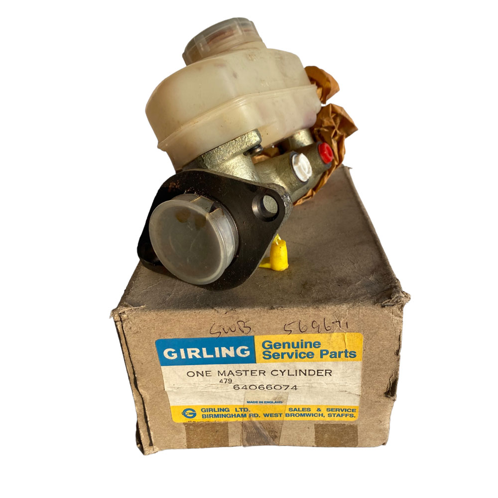 Master Cylinder Land Rover 88" Dual System to June 1980 569671